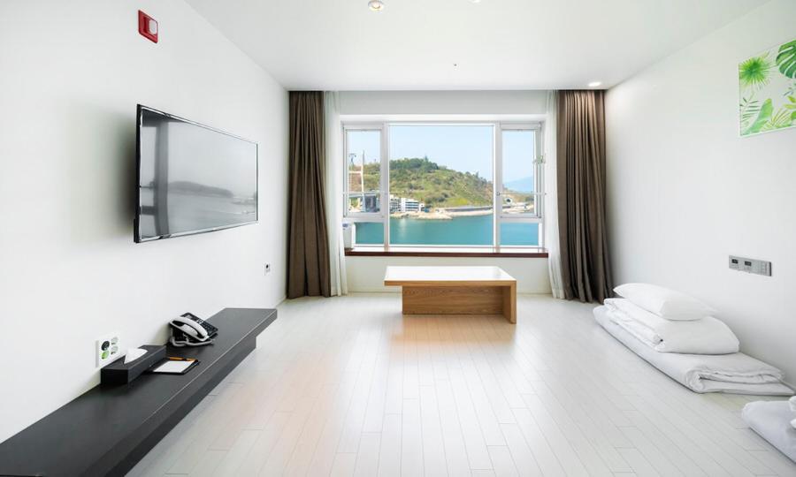 Yeosu Hotel Haven Buitenkant foto